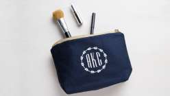 Cricut Crafts: Easy Monogrammed Cosmetic Bag