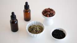 Make Herbal Tinctures