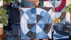 Upcycled Denim: Spinning Wheel Quilt