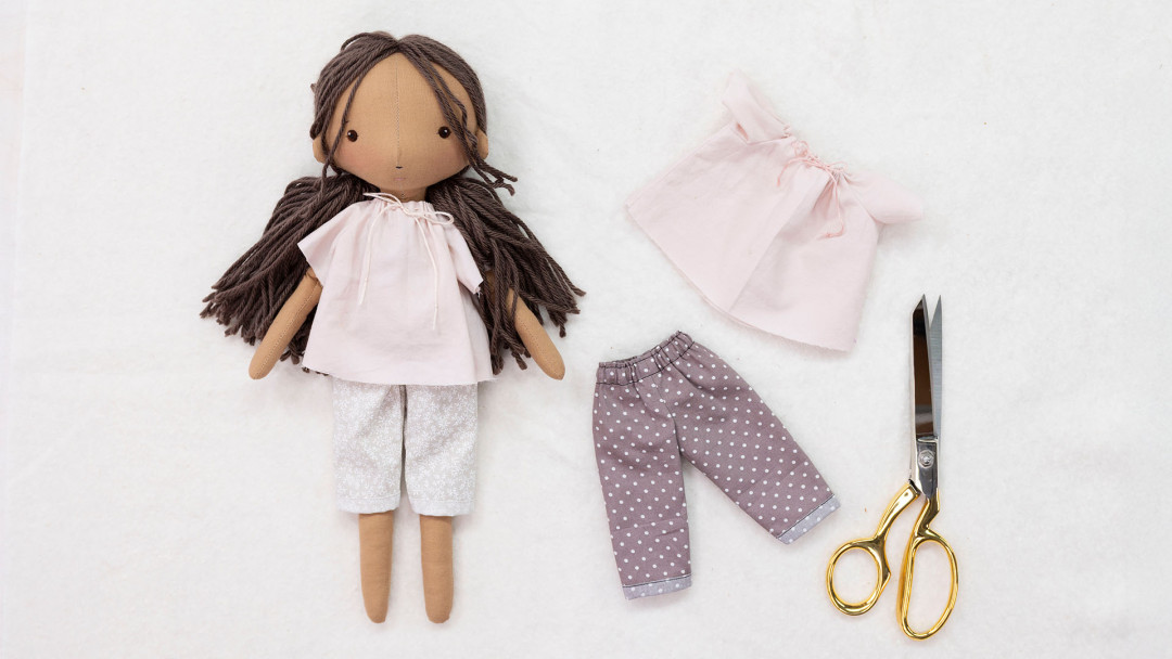 Sew a 14-Inch Rag Doll by Katia Ferris - Creativebug