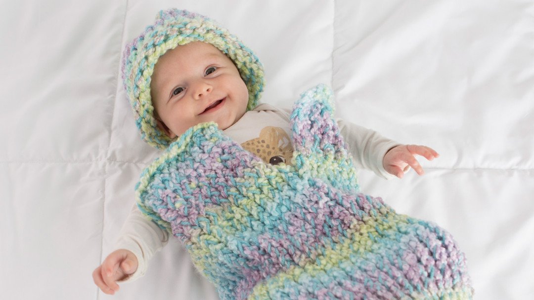 Loom Knitting: Make a Baby Cocoon by Michele Muska