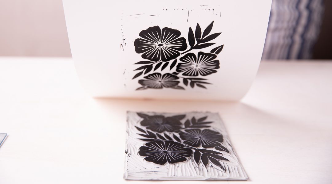 Gel Plate Printing for Mixed-Media Art: Taking Your Visual Storytelling to a New Level [Book]