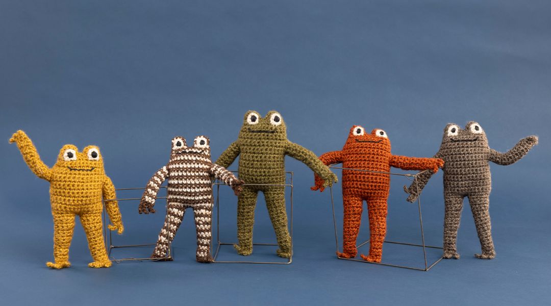 Crochet a Posable Frog