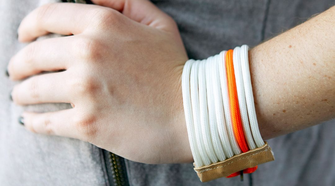 Make a Paracord and Leather Cuff Bracelet by Elke Bergeron - Creativebug