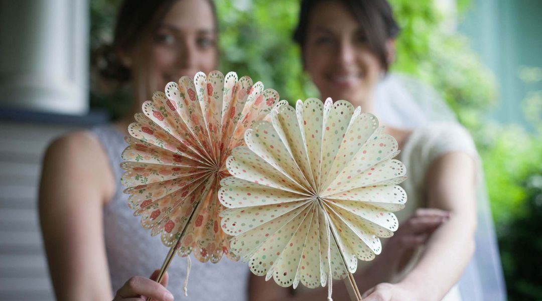 Paper Wedding Crafts: DIY Fans