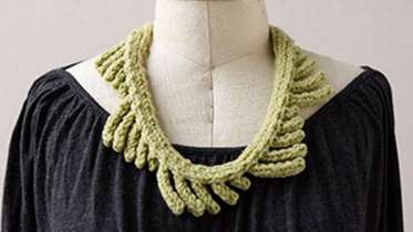 Knit a Necklace