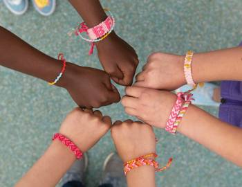 Make Friendship Bracelets