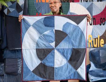 Upcycled Denim: Spinning Wheel Quilt